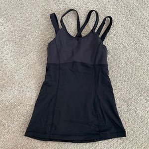 Lululemon workout top
